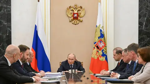 Russia says its economy is strong. It just fired a top economist who warned otherwise