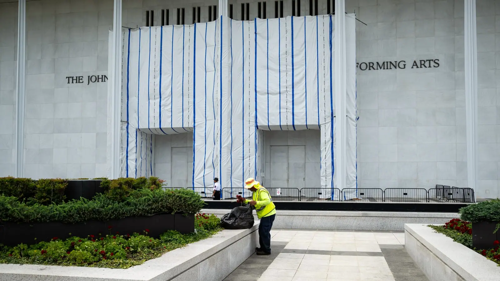 Trump says Kennedy Center will stay closed without renovation unless his name is added back