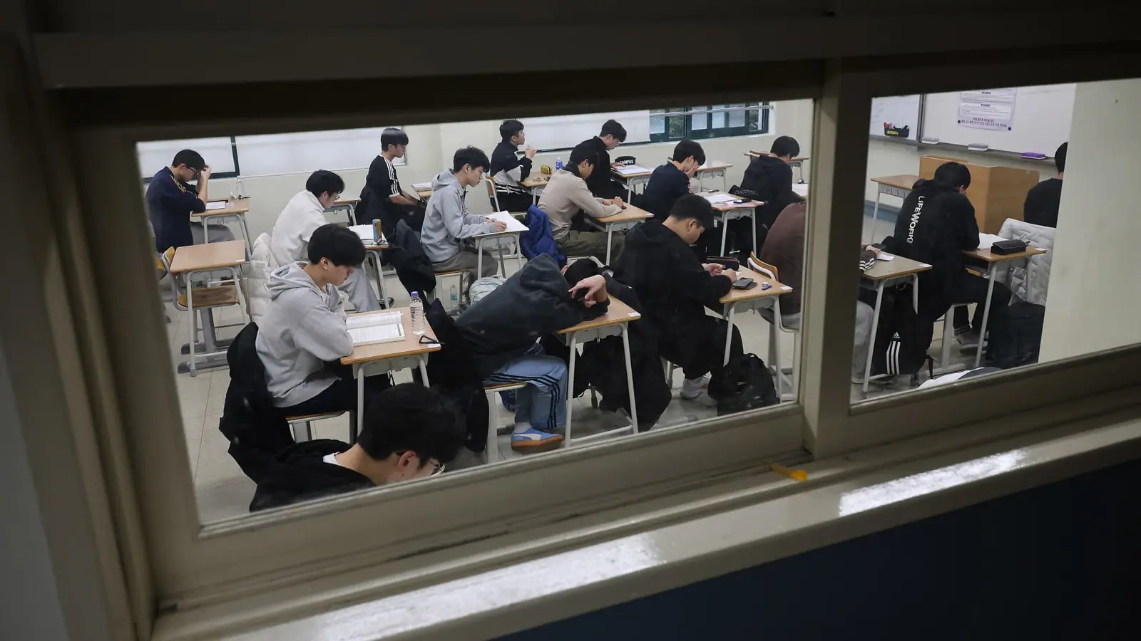 Inside South Korea’s university programs offering a direct route to Samsung and SK Hynix