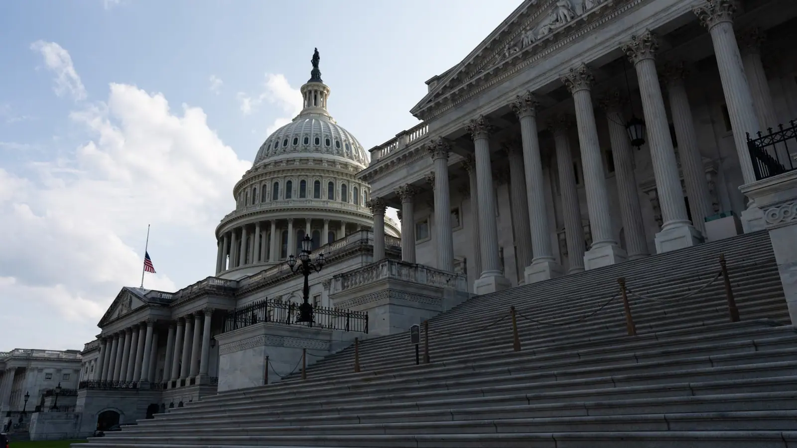 Senate is still a toss-up, but Democrats now have slight edge, prediction market traders think