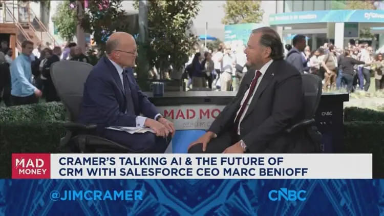 Don't want AI companies to run into the same issues as social media companies, says Salesforce CEO