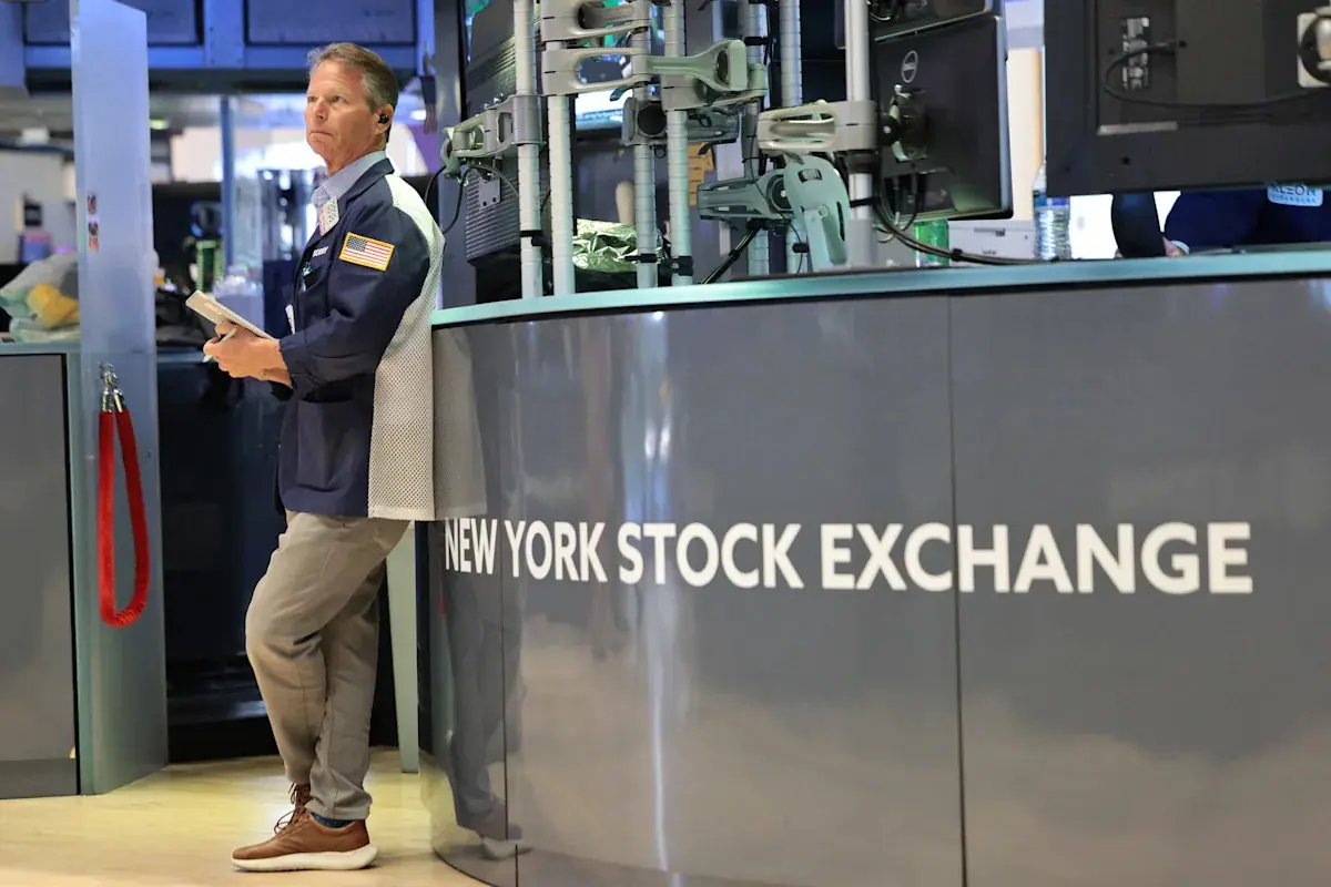 Stock market today: Dow, S&P 500 post weekly losses as 10-year Treasury yield hovers near 5%