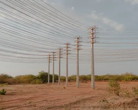 High-voltage power lines in Serra do Mel.