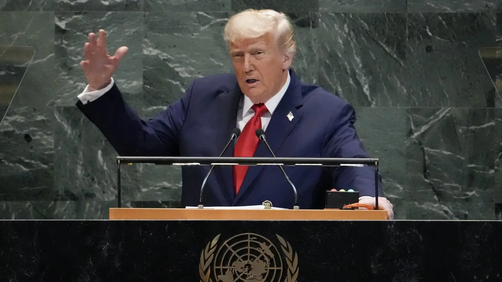 Trump slams Iran and Cuba, defends AI growth in boastful UN speech