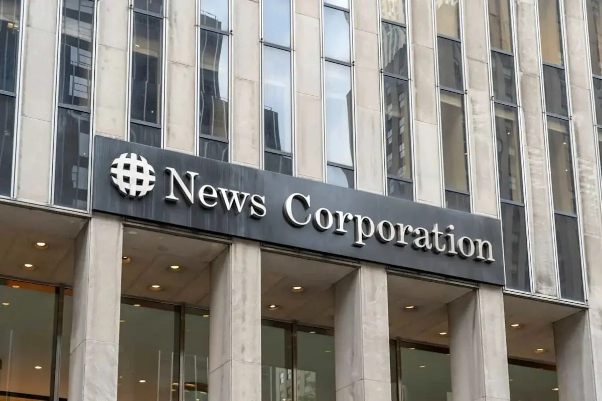 Is News Corporation Stock Underperforming the S&P 500?