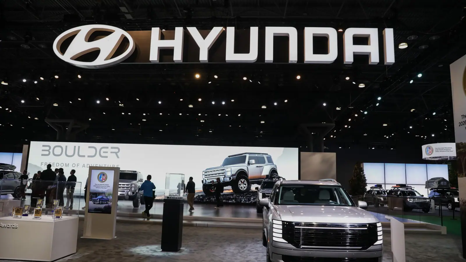 Hyundai expected to outsell Ford in third quarter as Detroit automakers lack hybrids