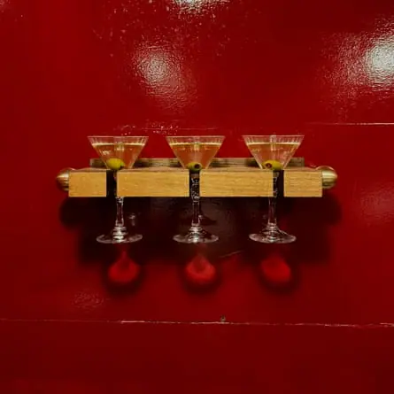 Hold ma martini: Ellie’s Bar bathroom.
