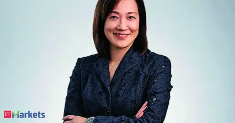 Equities must remain in retirement portfolio despite market swings: Hsu