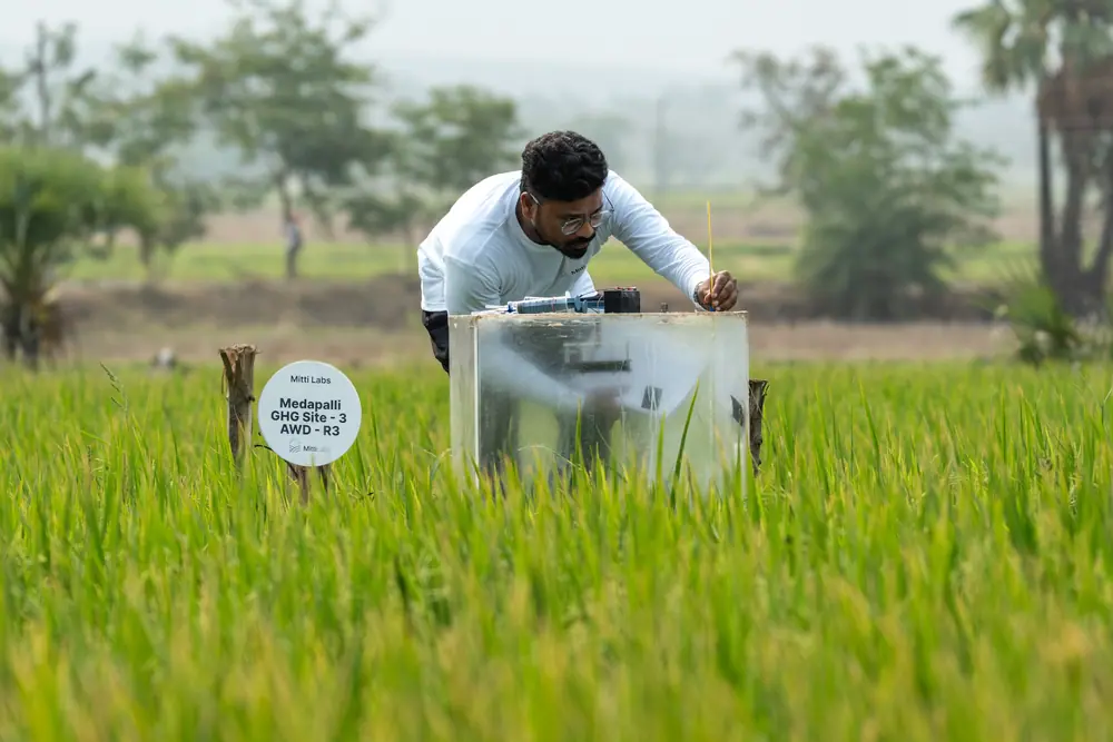 Mitti Labs’ Measurement Chamber at a Rice FarmImage Credits:Mitti Labs