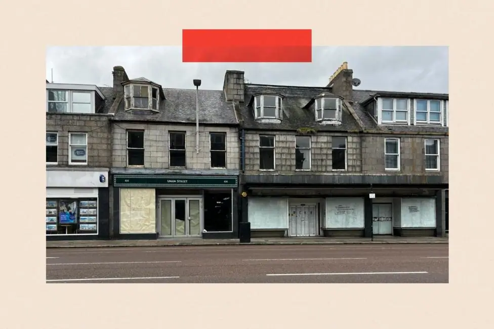 Vacant and closed store on a high street