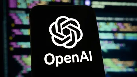 AI race heats up as OpenAI flags alleged model-copying campaign