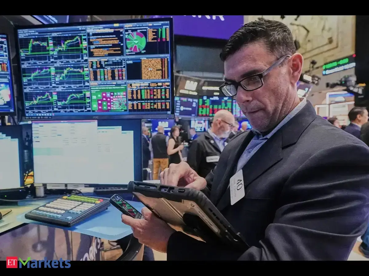 US stocks: US markets dip as surging Treasury yields overshadow software gains