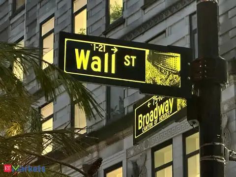 Nasdaq rises 1%, Dow, S&P close higher as weak jobs data tempers rate hike bets