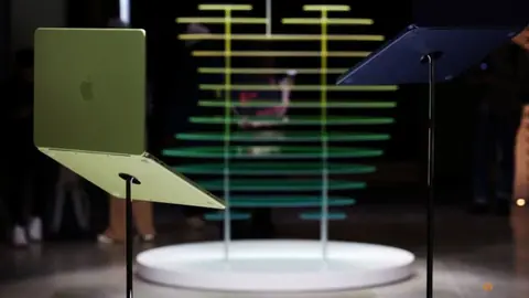 Apple says it will flag AI requests for Mac data after Meta's Muse draws complaints