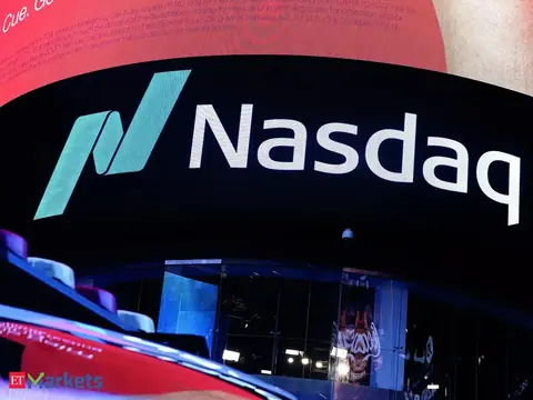US stocks: Nasdaq gains 1% at close as investors focus on earnings