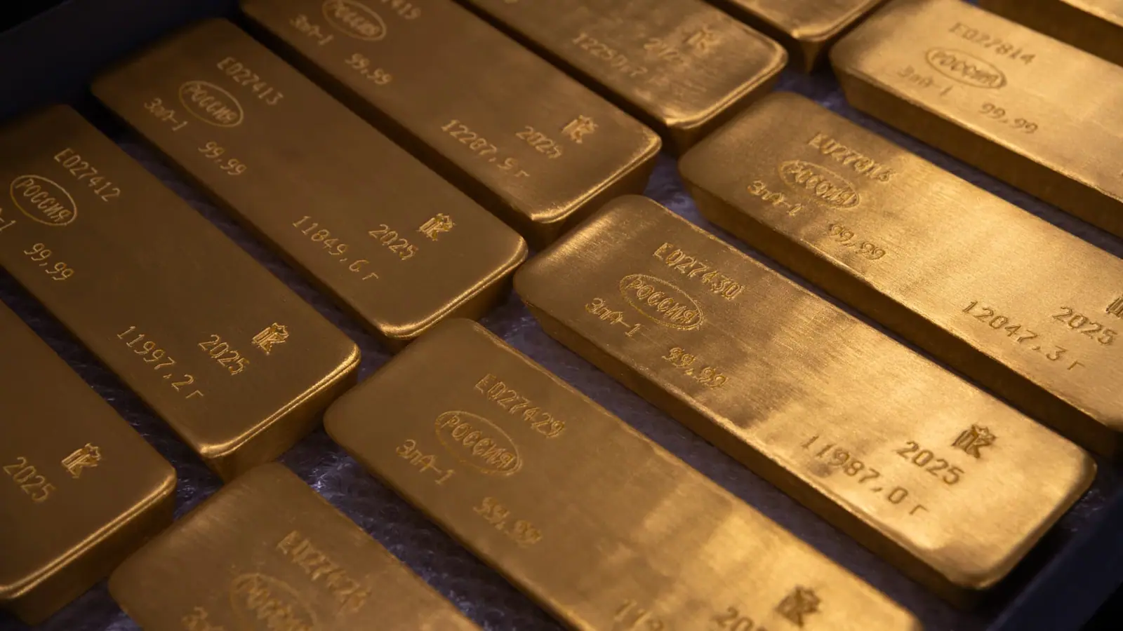 Russian gold floods Hong Kong as Western sanctions redraw bullion trade