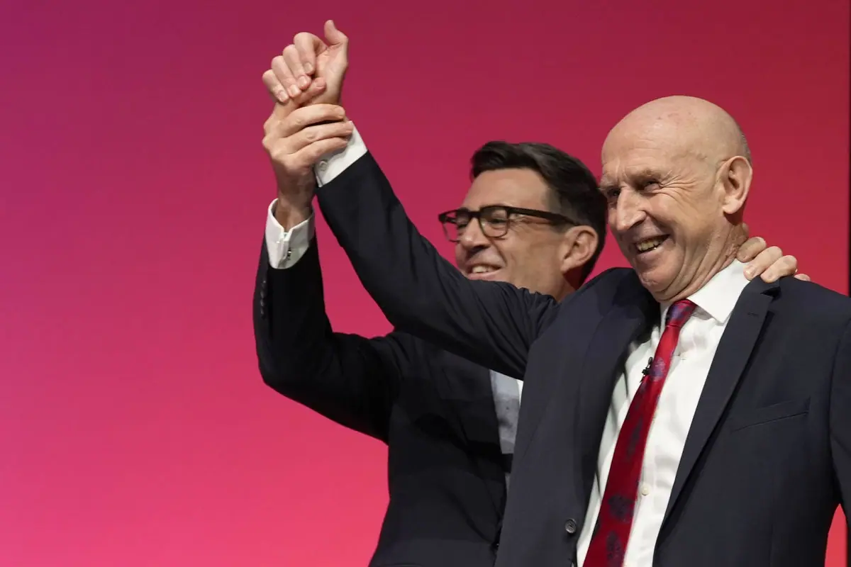 Major business group piles pressure on Burnham over tax cuts