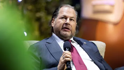 Salesforce shares sit at the epicenter of AI confusion. Here's how to trade it