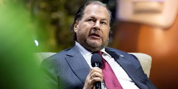 Salesforce shares sit at the epicenter of AI confusion. Here's how to trade it