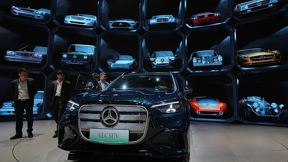 Mercedes global sales fall 6% as electric car sales hit record high