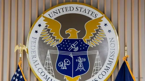 US FCC to vote on advancing new spectrum auction to boost 'direct to device' services