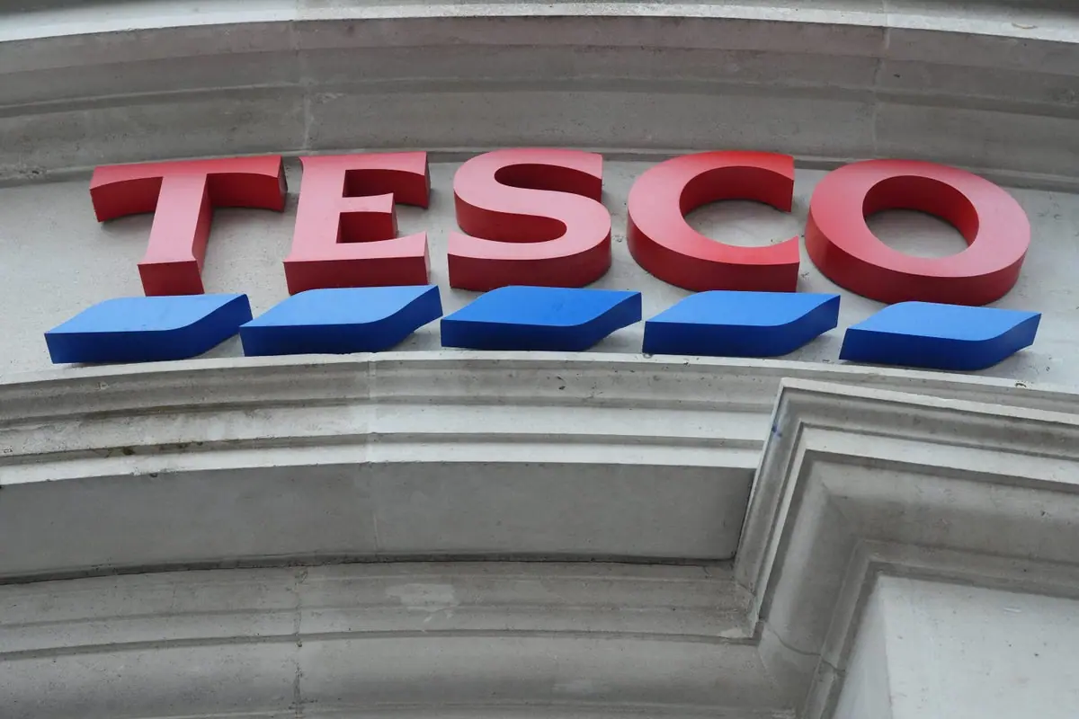 Tesco sales boosted by online shopping as consumers hunt for ‘value’