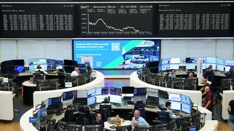 Shares slip as European bond bashing rumbles on