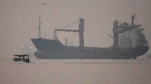 Gulf economies to shrink despite higher oil prices as Iran war takes toll, World Bank says
