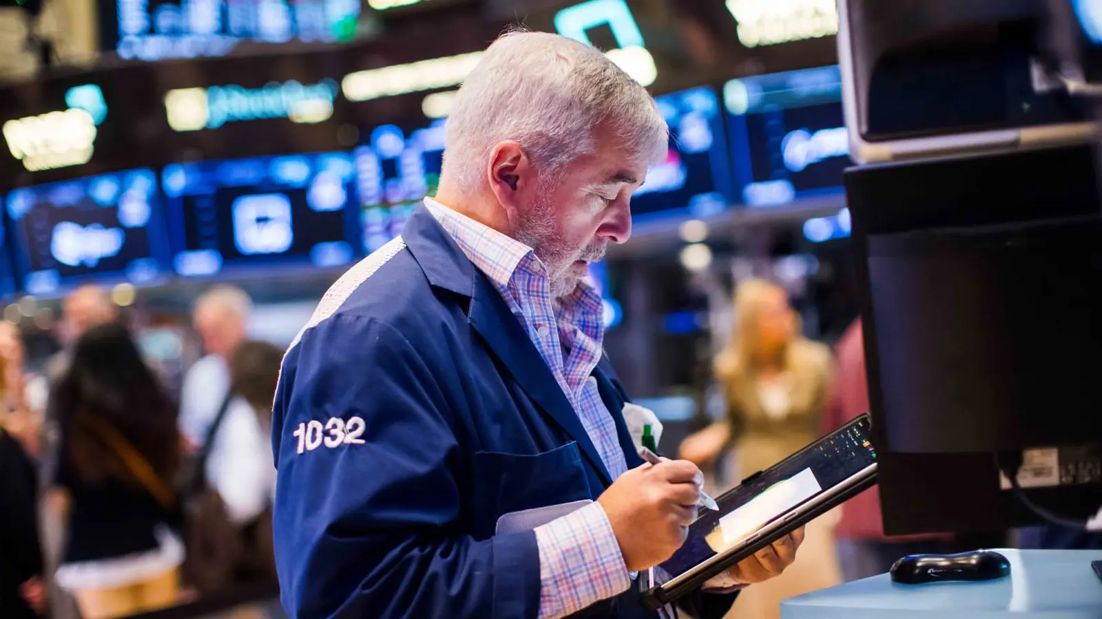 Options traders start calling bottom on bond rout after 'bullet bid' 10-year auction
