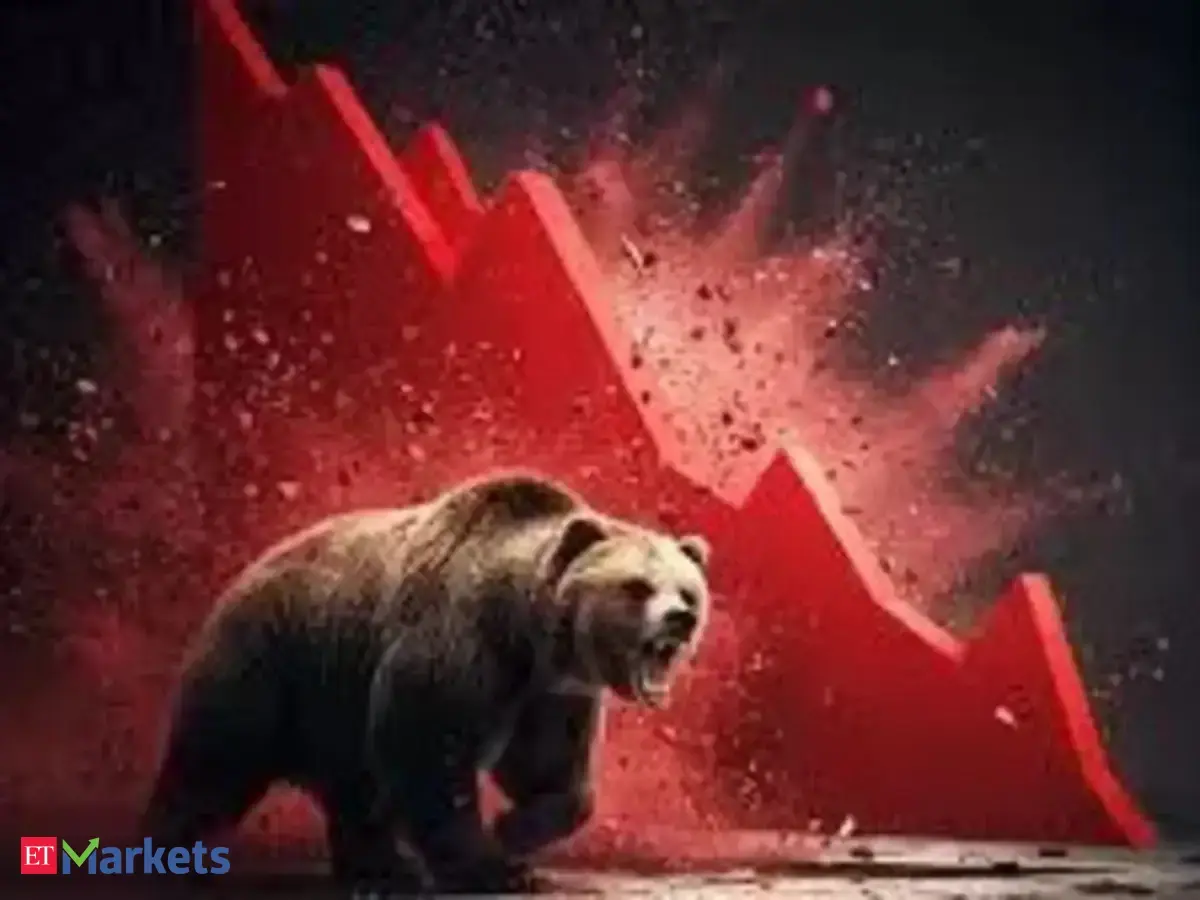 M&M, Maruti Suzuki among 6 Sensex stocks that hit 52-week lows and slipped up to 12% in a month