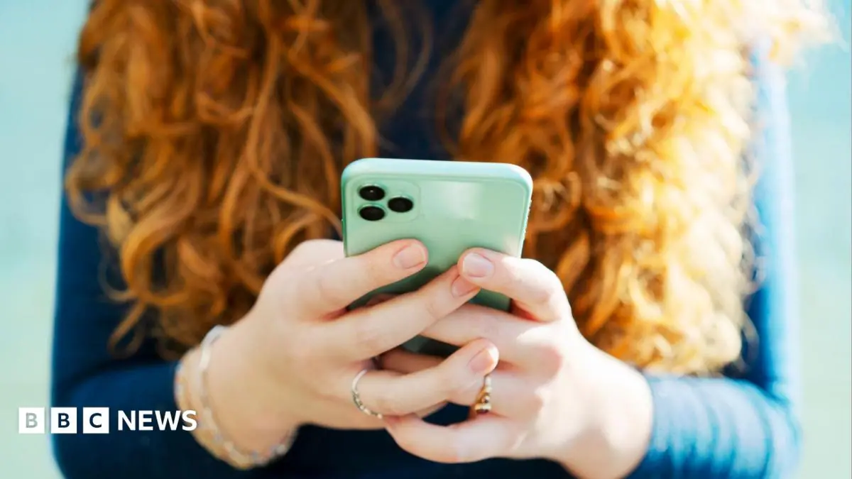 'Add me to WhatsApp' scam calls to be investigated