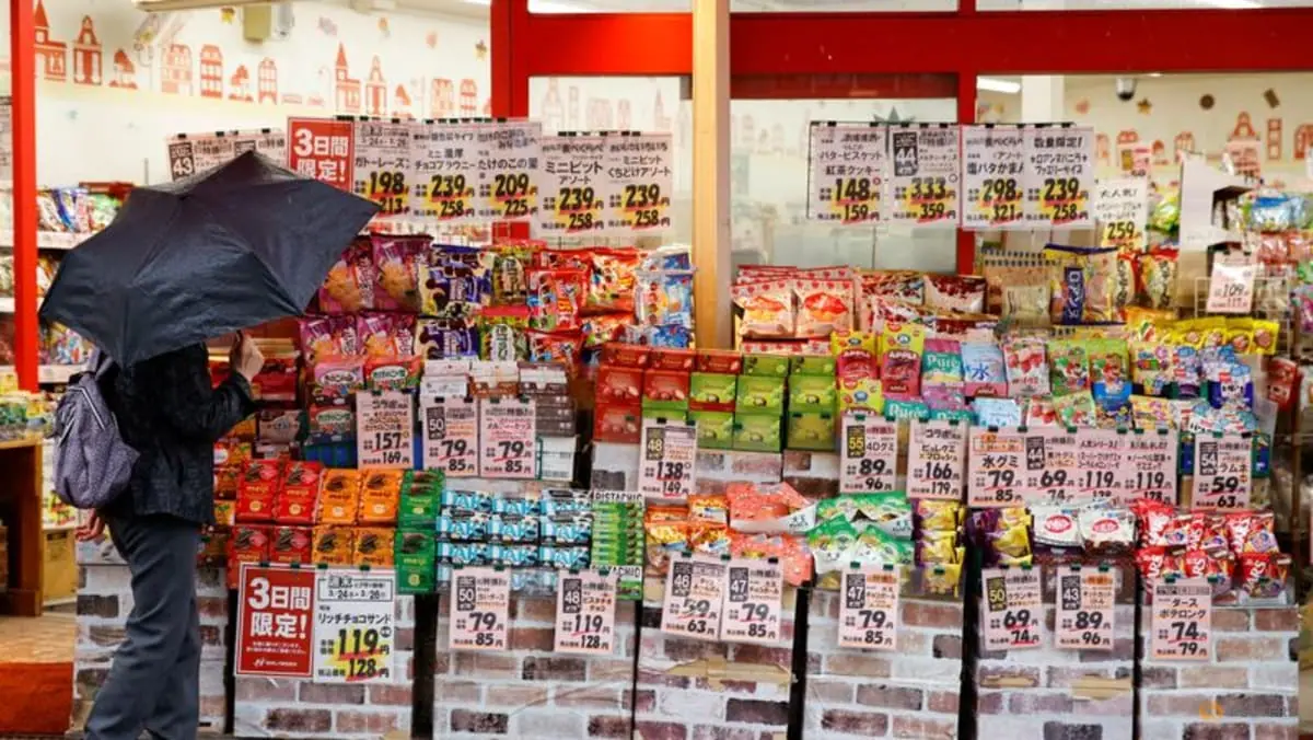 Japanese annual household spending drops for 9 straight months