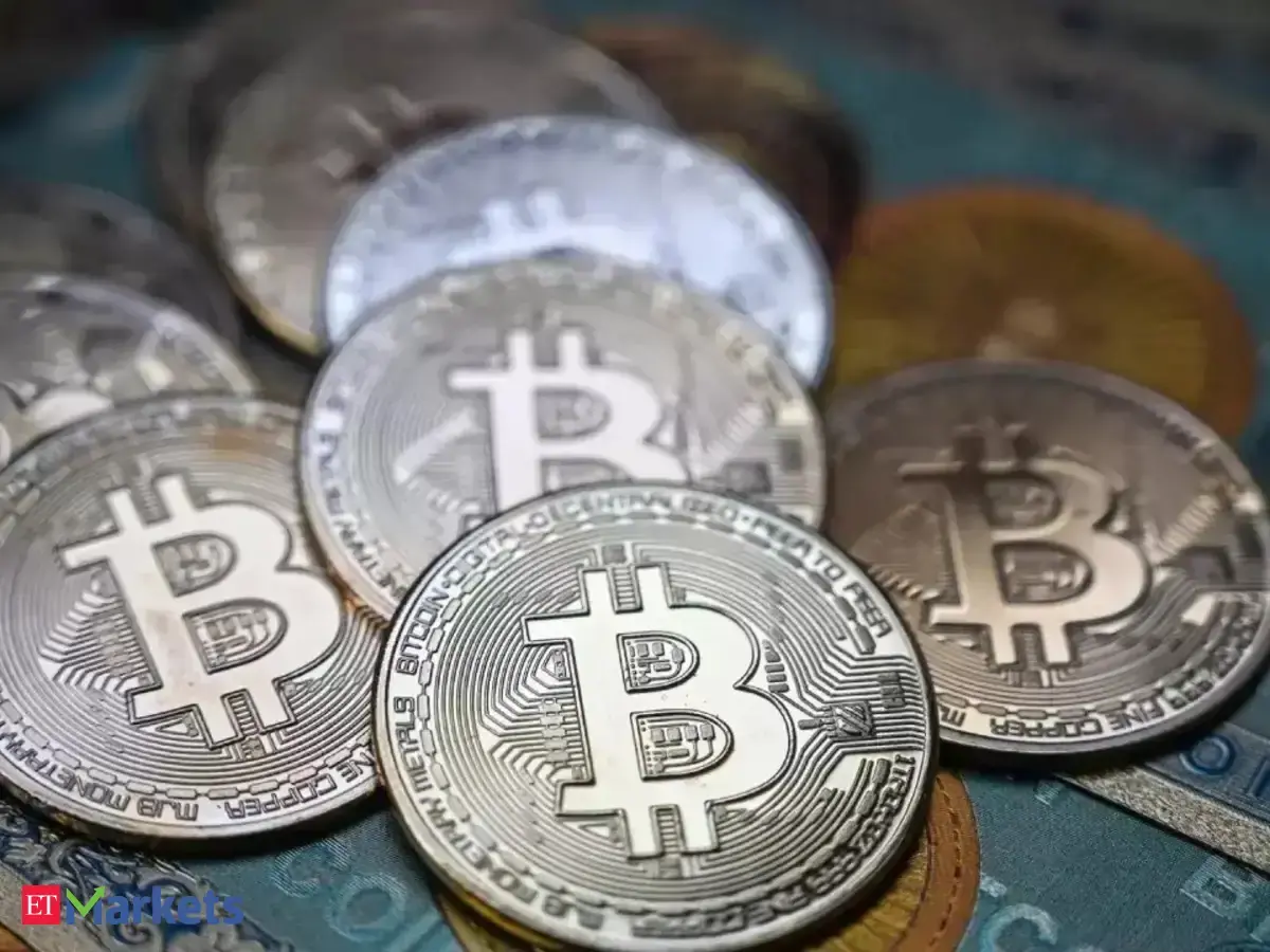 Bitcoin reclaims $82,500 as improved ETF flows lift market sentiment. Here is what experts say