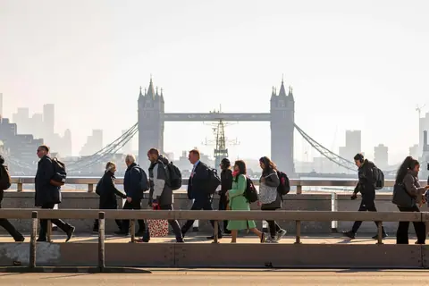UK economy set to contract after strong start to summer, say experts