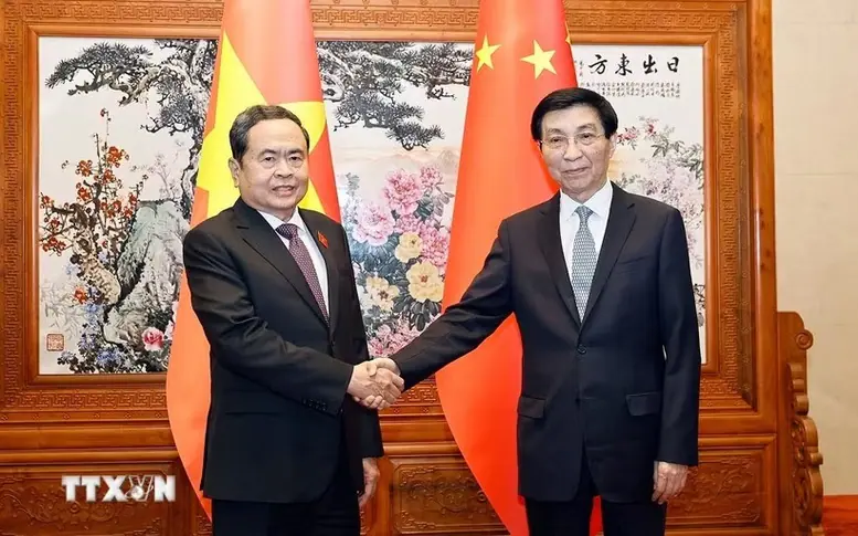 Chủ tịch Quốc hội hội kiến Chủ tịch Chính hiệp Toàn quốc Trung Quốc
