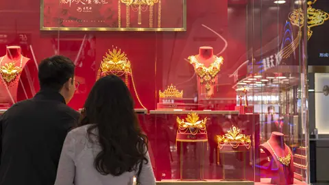 CNBC's The China Connection newsletter: How a gold-buying spree helps the yuan go global