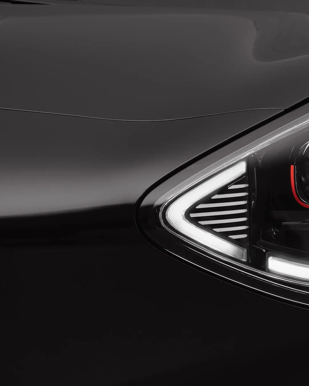 BRABUS 官宣全新 smart 精灵#2 博速版，依旧是经典红黑配色