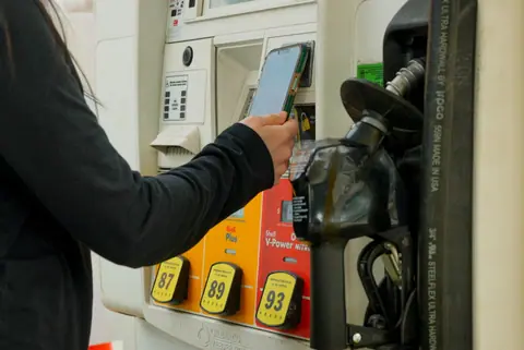 Retail sales saw 0.8% bump in September, but big chunk of spending went to paying for gas
