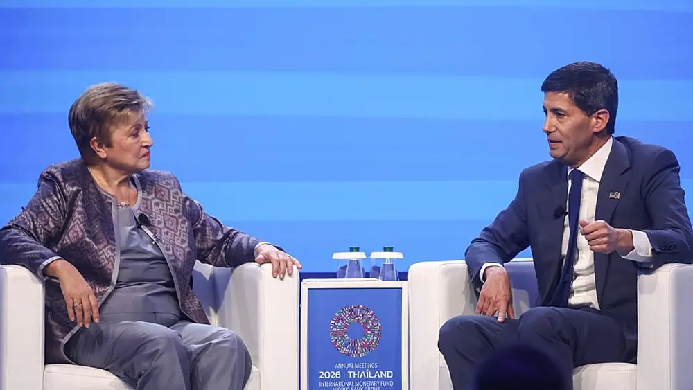 IMF chief Kristalina Georgieva talks with US Federal Reserve Chairman Kevin Warsh during the annual meetings of the IMF and the World Bank Group in Thailand, 16 Oct. 2026