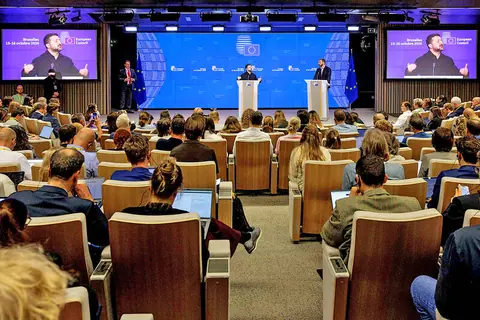 EU leaders rally around Zelenskiy