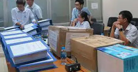 Chào giá trực tuyến rút gọn có được yêu cầu cung cấp hàng mẫu?