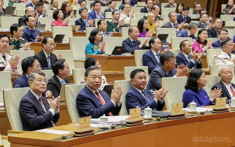 Chùm ảnh: Khai mạc trọng thể Kỳ họp thứ 2, Quốc hội khóa XVI