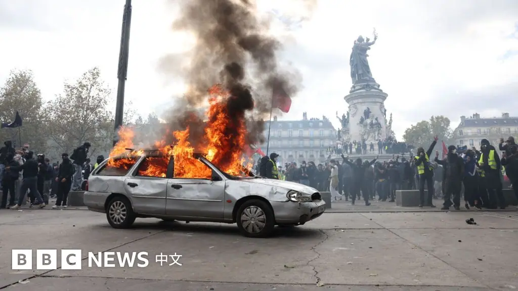 法國多地抗議變暴力衝突 巴黎街頭滿是焚毀汽車和碎玻璃