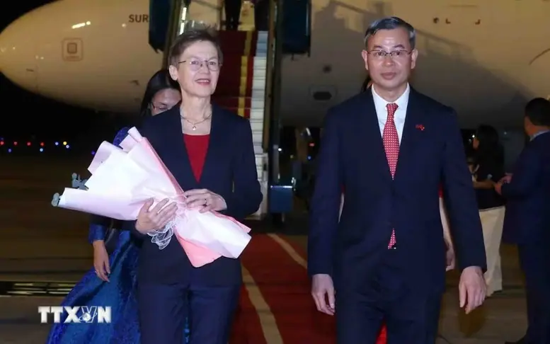 Thủ tướng Công quốc Liechtenstein Brigitte Haas đến Hà Nội, bắt đầu thăm chính thức Việt Nam