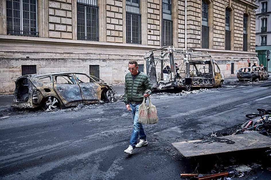French unrest tapers off after curfews imposed