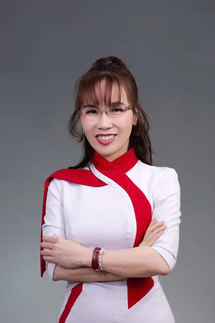 Tiến sĩ Nguyễn Thị Phương Thảo, Chủ tịch HĐQT, cùng các cộng sự đã chắp cánh Vietjet trở thành hãng hàng không năng động.