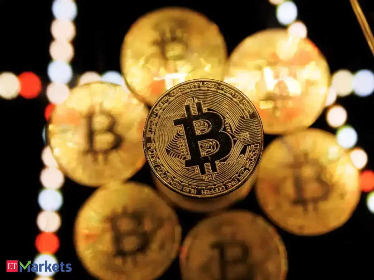 Bitcoin rallies back as tech rebound sparks speculative appetite