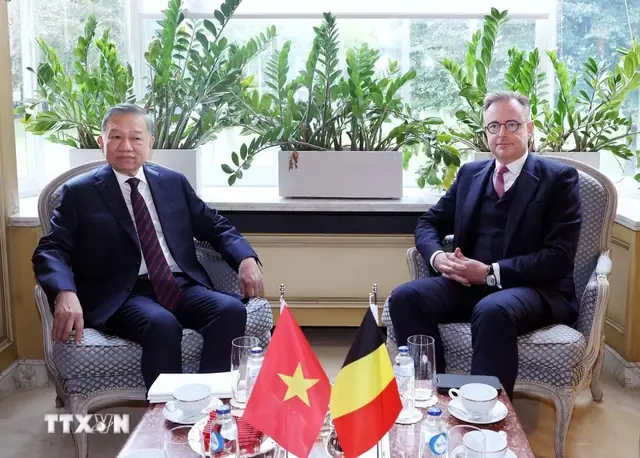 To Lam holds talks with Belgian Prime Minister Bart De Wever- Ảnh 1.
