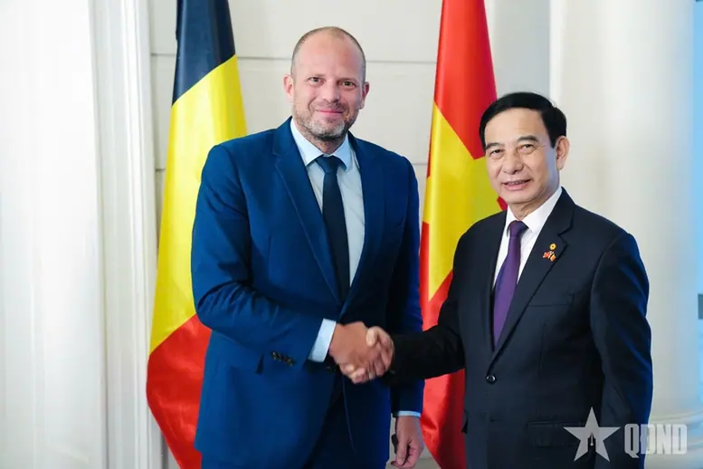 Đại tướng Phan Văn Giang, Ủy viên Bộ Chính trị, Phó thủ tướng Chính phủ, Bộ trưởng Bộ Quốc phòng đã hội đàm với ngài Theo Francken, Bộ trưởng Bộ Quốc phòng Bỉ.