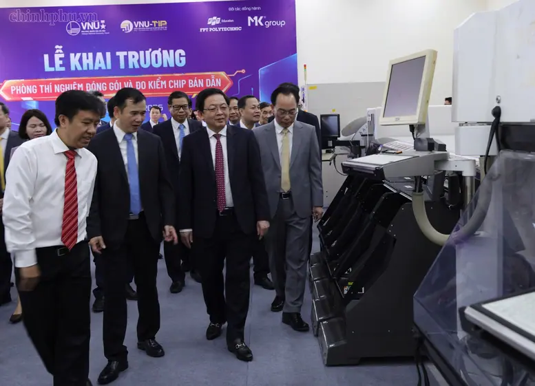Đại học Quốc gia Hà Nội cần tiên phong phát triển công nghệ, giải quyết những bài toán lớn của quốc gia- Ảnh 4.